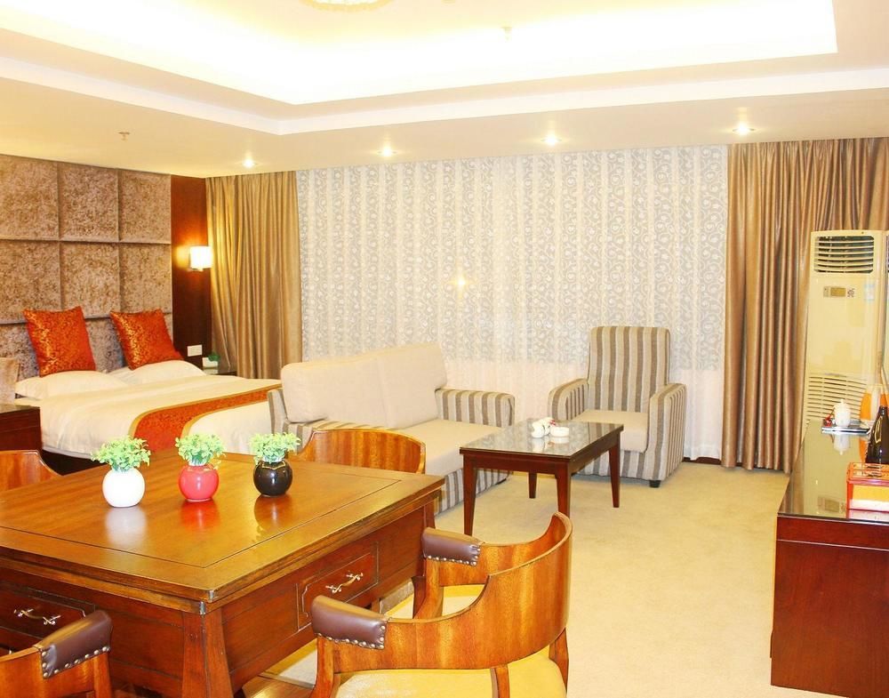 Chengdu Ronghome Hotel Екстер'єр фото