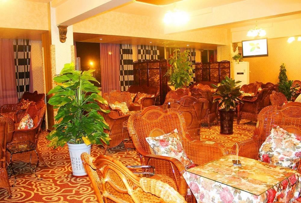 Chengdu Ronghome Hotel Екстер'єр фото